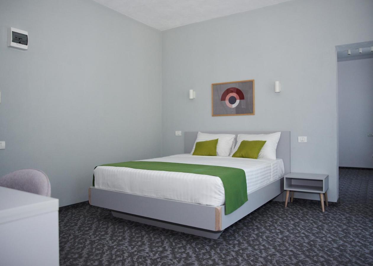 Călimăneşti Astra Hotel מראה חיצוני תמונה